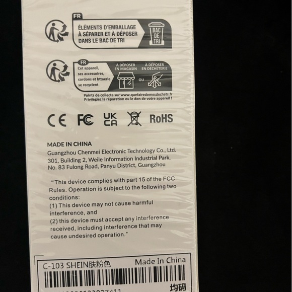 Ultrasonic Facial Skin Scrubber - White - Picture 4 of 5